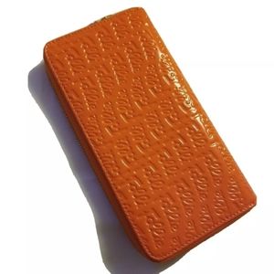 Folli Follie Zip Around Logomania Wallet EUC